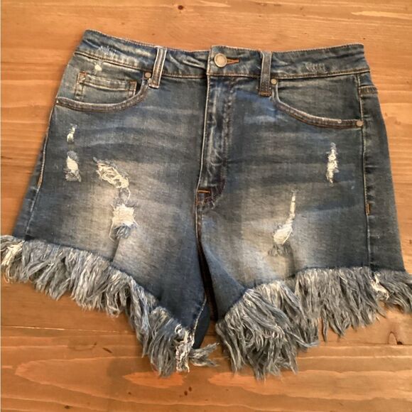 BLACK LABEL C'EST TOI SIZE LARGE DISTRESSED CUT OFF JEAN SHORTS FRAYED HEM - Picture 2 of 7